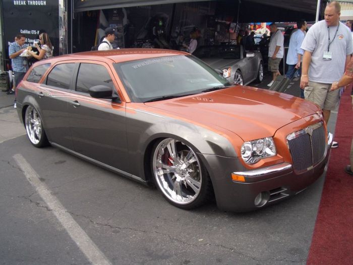 car with rims