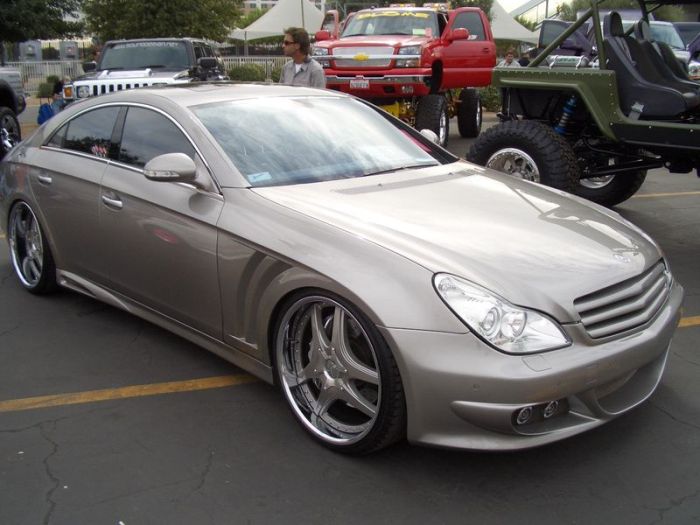 car with rims