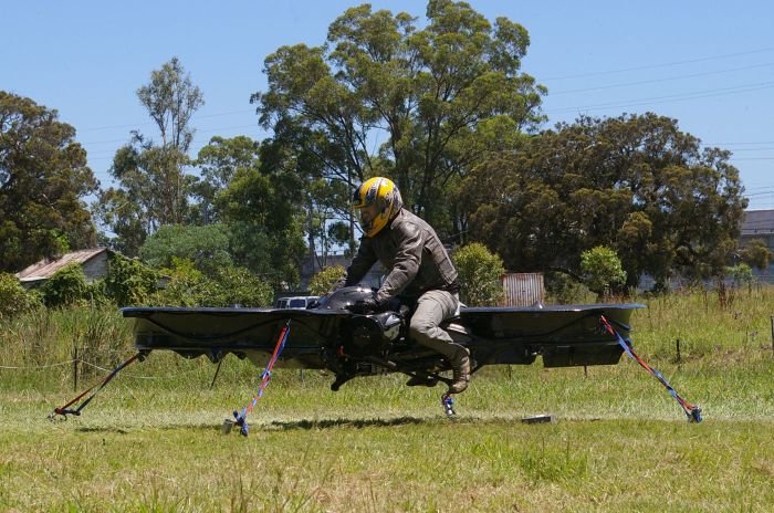 Twin rotor hoverbike by Chris Malloy