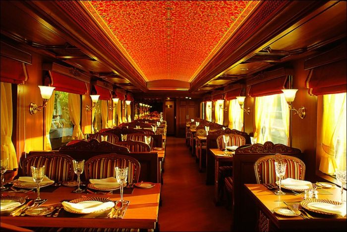 Maharajas' Expres, luxury train, India