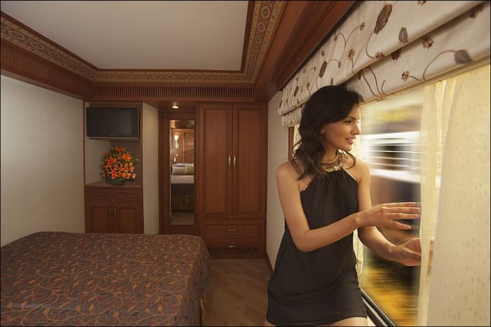 Maharajas' Expres, luxury train, India