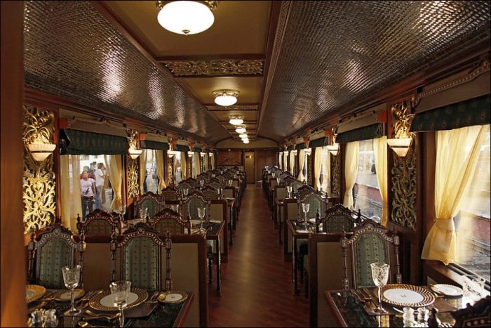 Maharajas' Expres, luxury train, India