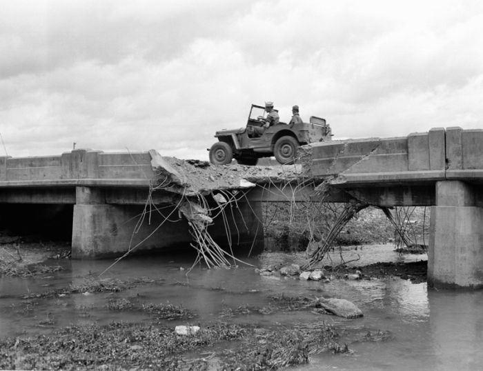 US Army Jeep at war