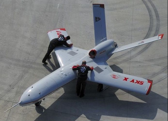 Unmanned aerial vehicle (UAV)