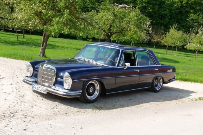 classic vintage mercedes-benz