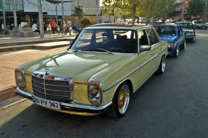 classic vintage mercedes-benz