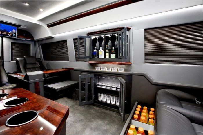 Mercedes-Benz Sprinter JetVan by Becker Automotive Design