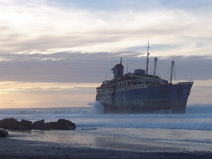 shipwreck