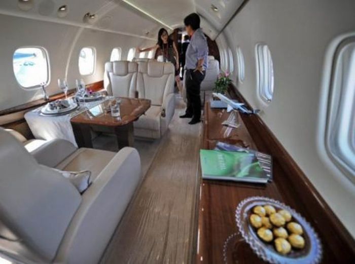 Embraer Legacy 650, Jackie Chan private jet