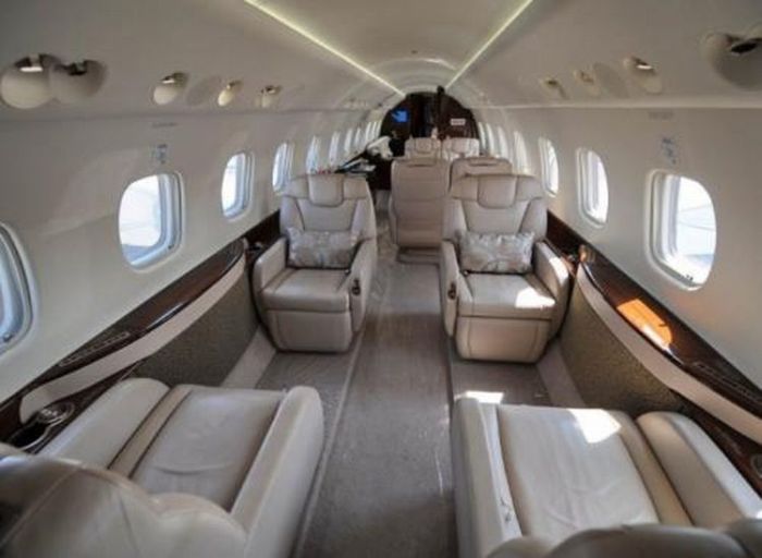 Embraer Legacy 650, Jackie Chan private jet