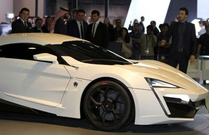 Lykan HyperSport by W Motors