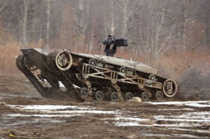 Ripsaw, unmanned light tank by Howe & Howe Technologies