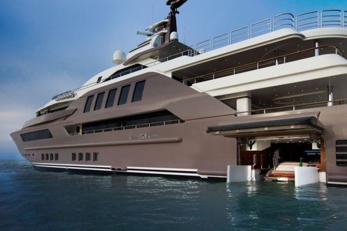 125 J'ade yacht by CRN