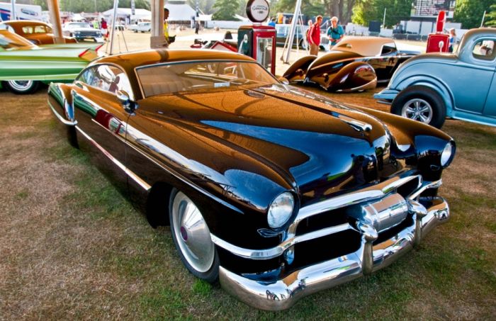 Cadzilla 1948 Cadillac Series 62 Sedanette