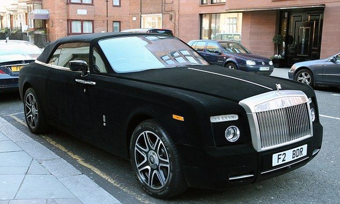 Rolls-Royce Phantom Drophead Coupé in velvet