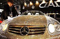 Transport: Mercedes SL600 with 300,000 Swarovski crystals