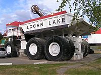 Transport: very large trucks