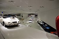 Transport: Porsche Museum in Stuttgart