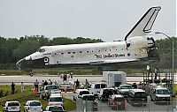 Transport: Shuttle Discovery landed at the cosmodrome in Florida