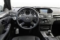 Transport: Mercedes Benz E63 AMG 2009