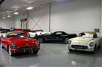 Transport: Garage of sultan from Michigan