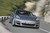 Transport: Porshe Panamera