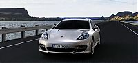 Transport: Porshe Panamera