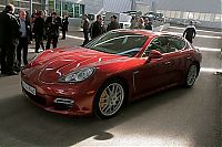 Transport: Porshe Panamera