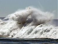 Transport: ship in a storm