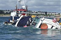 Transport: sunk yachts