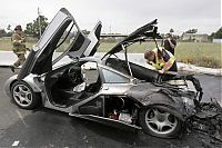Transport: McLaren F1 for 2 million dollars burned, Santa Roca, California, United States