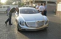 Transport: Mercedes Benz F700