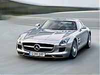 Transport: Mercedes-Benz SLS AMG