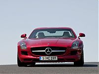 Transport: Mercedes-Benz SLS AMG