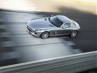 Transport: Mercedes-Benz SLS AMG