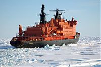 Transport: arctic vessels