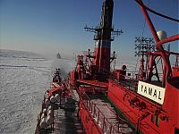 Transport: arctic vessels