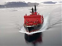 Transport: arctic vessels