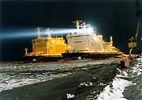 Transport: arctic vessels