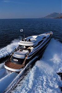 Transport: Yacht 115 (One One Five)