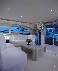 Transport: Yacht 115 (One One Five)