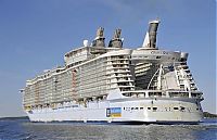 TopRq.com search results: Biggest ship, Oasis class, Project Genesis