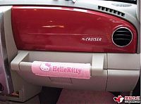 Transport: Chrysler PT Cruiser - Hello Kitty style