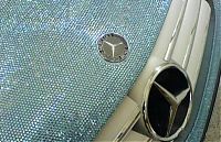 Transport: Mercedes-Benz SL500 coverd with Swarovski Crystal