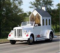 Transport: mobile chapel