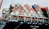 Transport: container ship accident