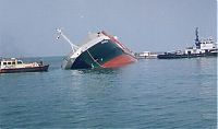 Transport: container ship accident