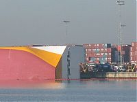 TopRq.com search results: container ship accident