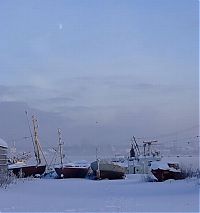 Transport: ships at winter