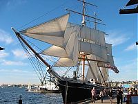 Transport: schooner sailing vessel